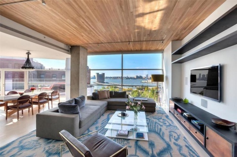471 Washington Street Condo